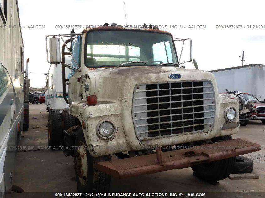 FORD CONVENTIONAL 'N' 1985. Lot# 16632827. VIN 1FTXR90W2FVA55624. Photo 1